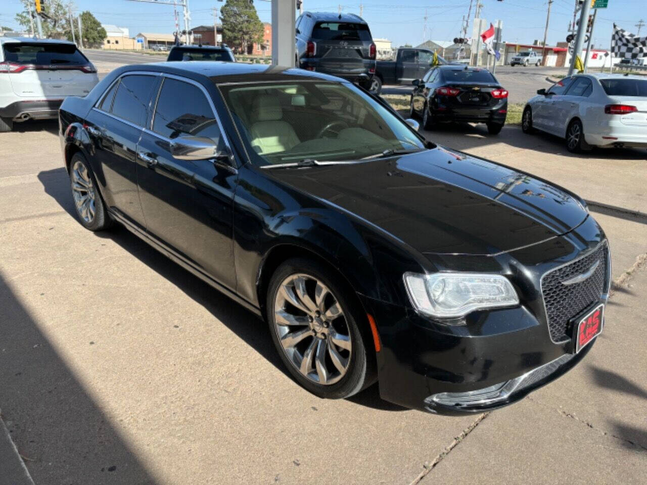 2018 Chrysler 300 for sale at Kansas Auto Sales in Ulysses, KS