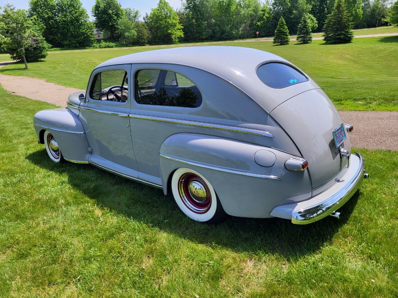 1948 Ford Super Deluxe 13