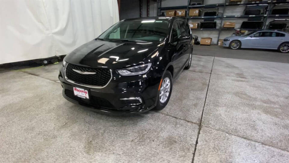 2023 Chrysler Pacifica for sale at Victoria Auto Sales in Victoria, MN