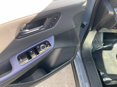 2026 Nissan LEAF Platinum+