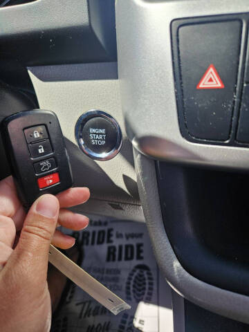 2016 Toyota Highlander Limited Platinum