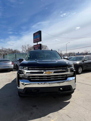 2020 Chevrolet Silverado 1500 for sale at PRISTINE AUTO SALES INC in Pontiac MI