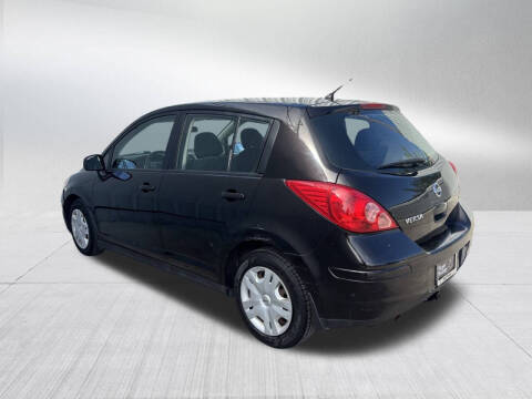 2011 Nissan Versa 1.8 S