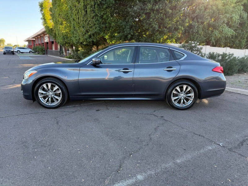 2011 Infiniti M37