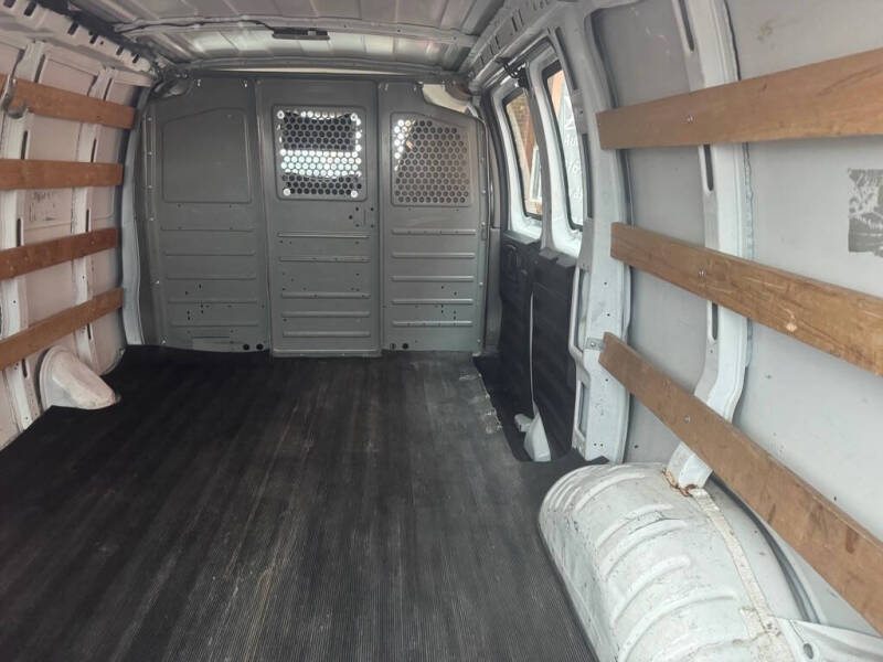 2015 GMC Savana 2500