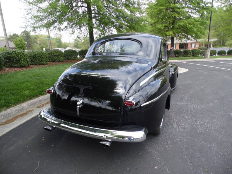 1948 Ford Deluxe