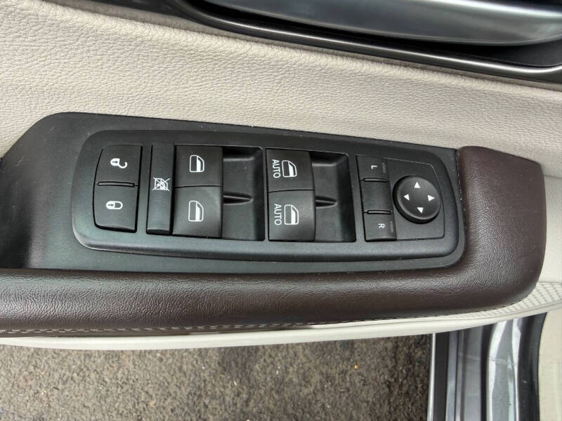 2017 Chrysler Pacifica Touring Plus