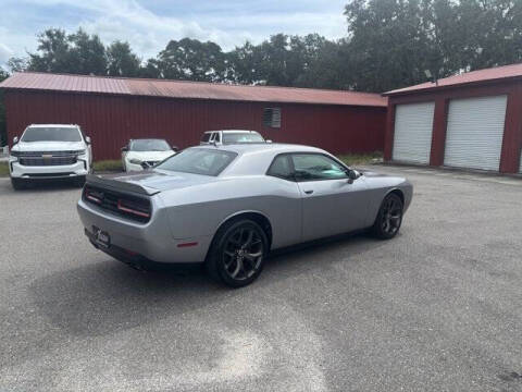 2017 Dodge Challenger SXT Plus