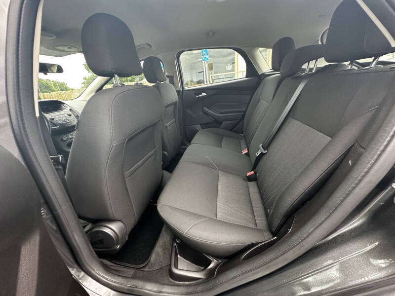 2016 Ford Focus SE