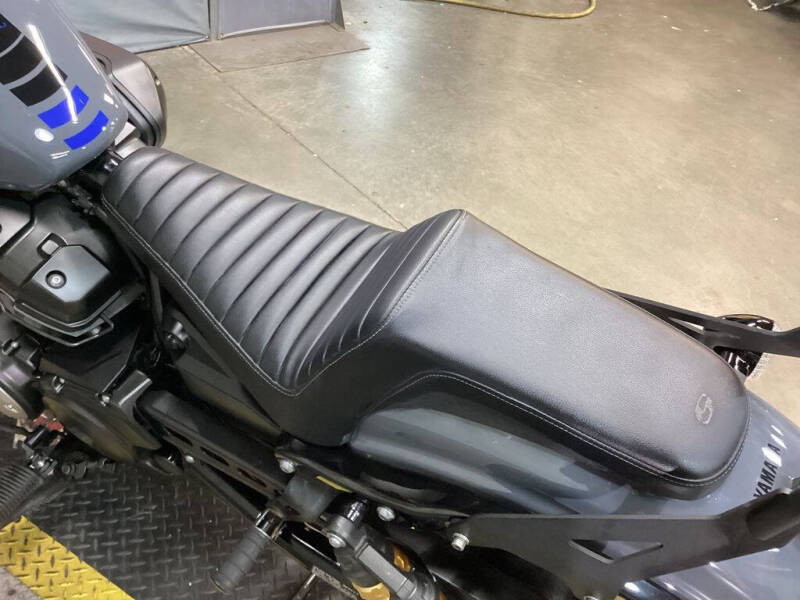 2023 Yamaha Bolt R-Spec