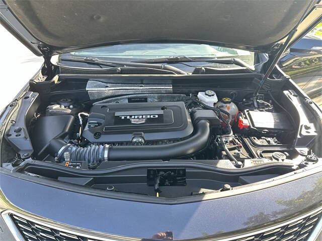 2023 Cadillac XT4 Premium Luxury