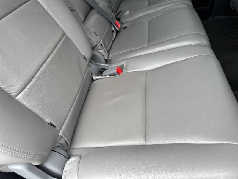 2016 Toyota Sequoia SR5