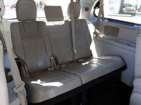 2012 Chrysler Town and Country Limited