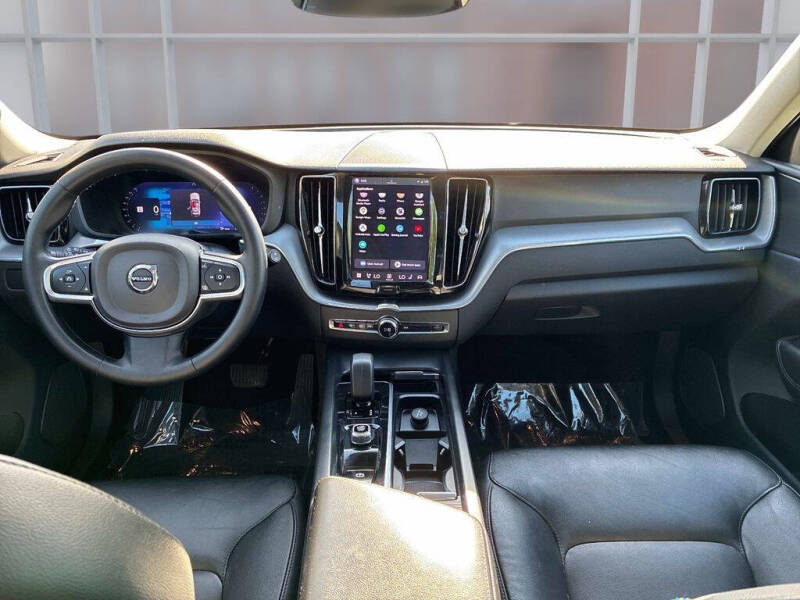 2023 Volvo XC60 B5 Core