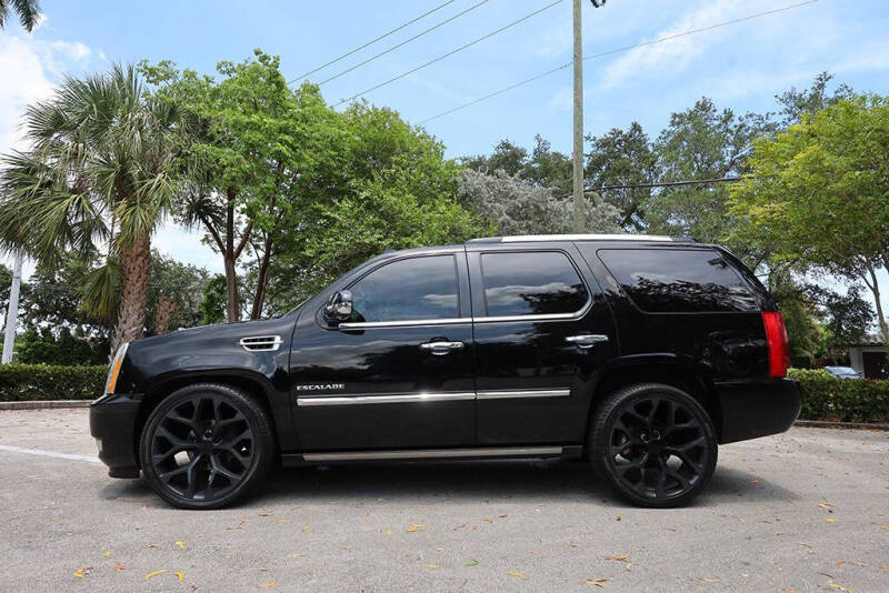 2011 Cadillac Escalade Premium