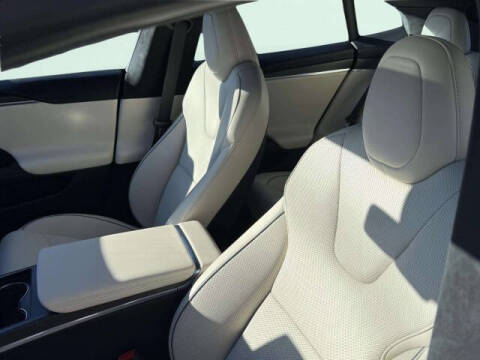 2023 Tesla Model S Plaid