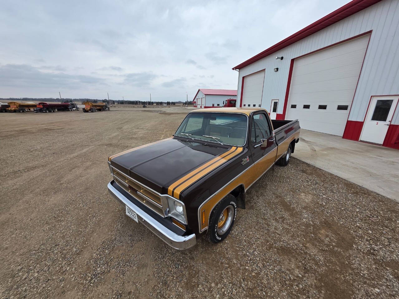 1976 GMC CK 1500 Series 9