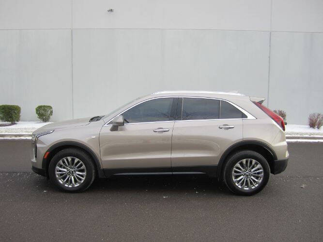 2025 Cadillac XT4 Premium Luxury
