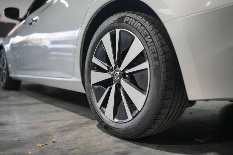 2021 Nissan Altima 2.5 SV