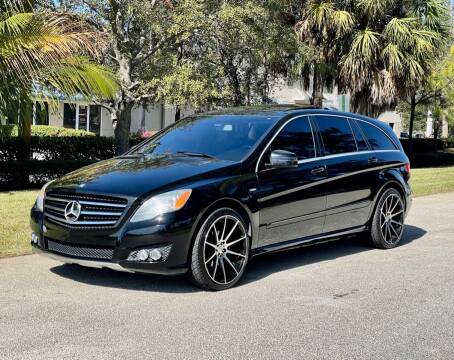 2011 Mercedes-Benz R-Class for sale at VE Auto Gallery LLC in Lake Park FL