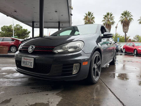 2010 Volkswagen GTI Base PZEV