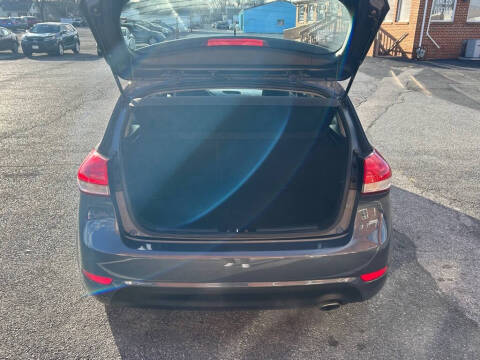 2016 Kia Forte5 LX