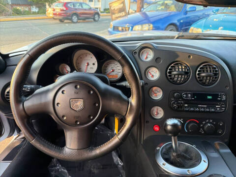 2004 Dodge Viper SRT-10