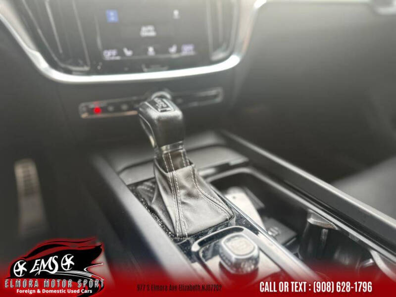 2019 Volvo S60 T6 R-Design