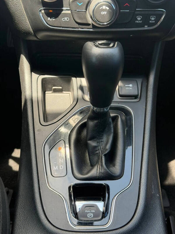 2019 Jeep Cherokee Altitude