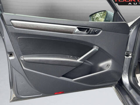 2018 Volkswagen Passat 2.0T SE