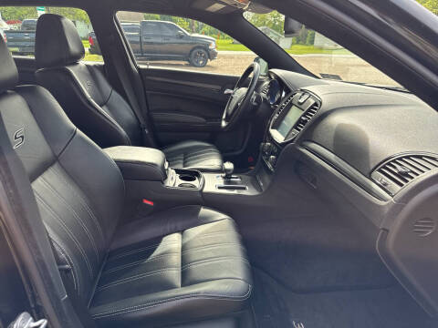 2012 Chrysler 300 S V6