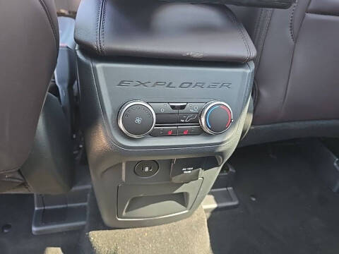 2025 Ford Explorer Platinum