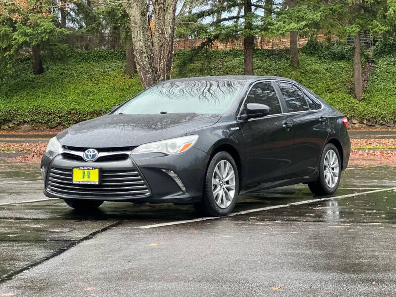 2015 Toyota Camry XLE Hybrid