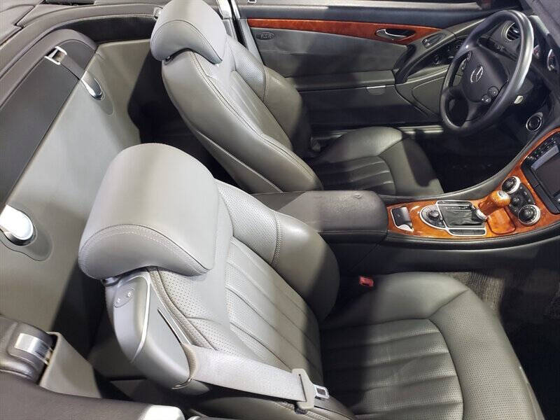 2004 Mercedes-Benz SL-Class 4