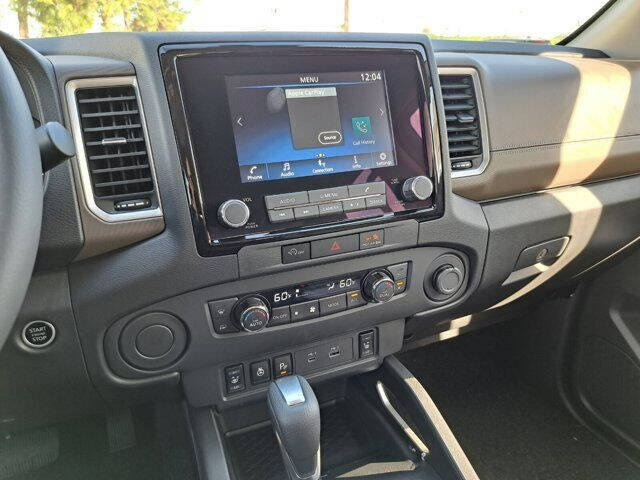 2024 Nissan Frontier SV