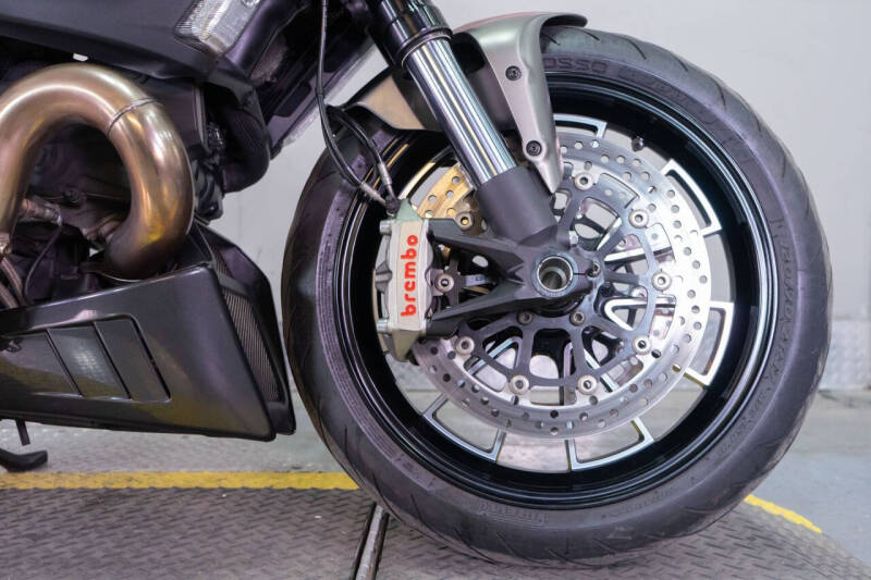 2014 Ducati Diavel