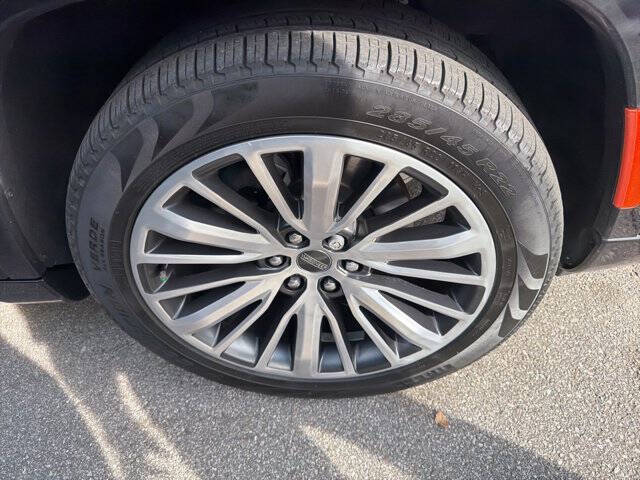 2024 Jeep Grand Wagoneer Series III