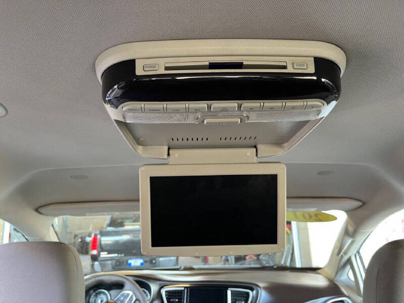 2017 Chrysler Pacifica Touring