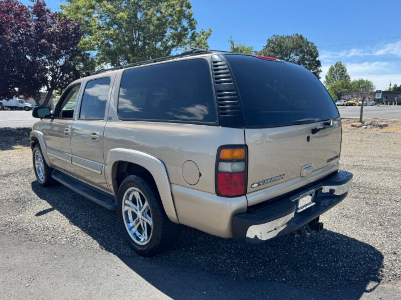 2005 Chevrolet Suburban for sale at 1St Avenue Auto Sales in Kennewick, WA