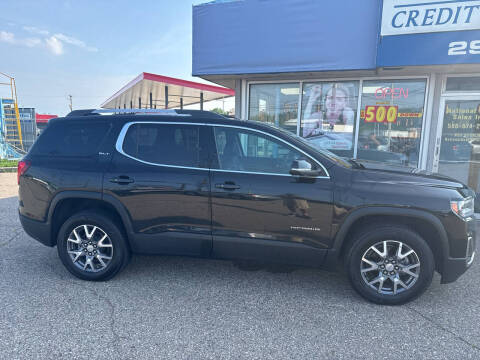 2023 GMC Acadia SLT