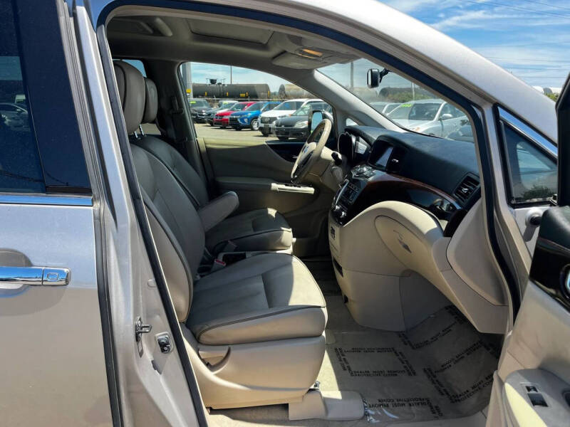 2012 Nissan Quest