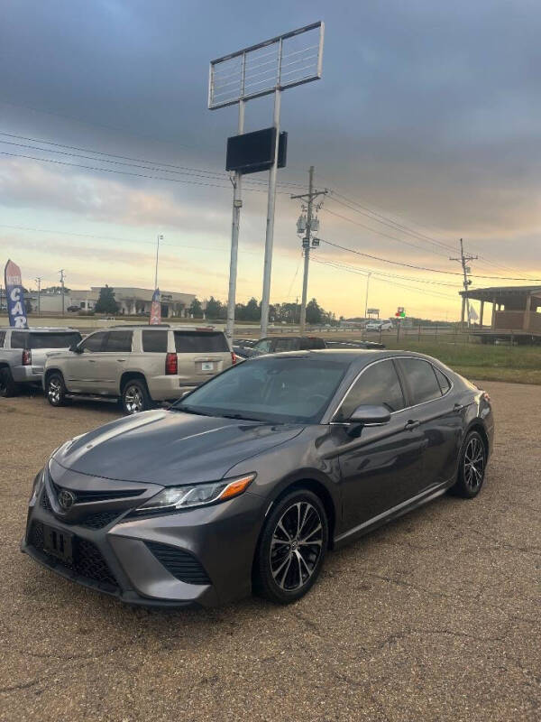 2019 Toyota Camry SE