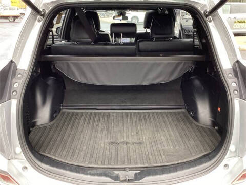 2017 Toyota RAV4 Hybrid SE