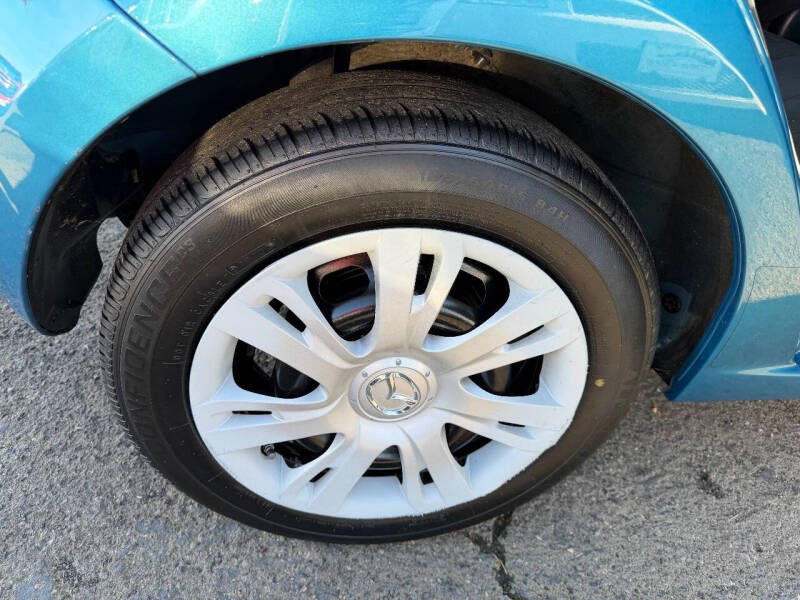 2012 Mazda MAZDA2 Sport