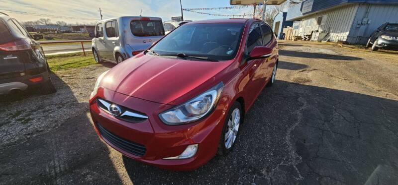 2013 Hyundai Accent for sale at QUICK SALE AUTO in Mineola TX