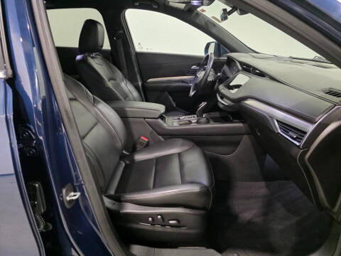 2020 Cadillac XT4 Premium Luxury