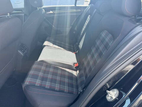 2017 Volkswagen Golf GTI S