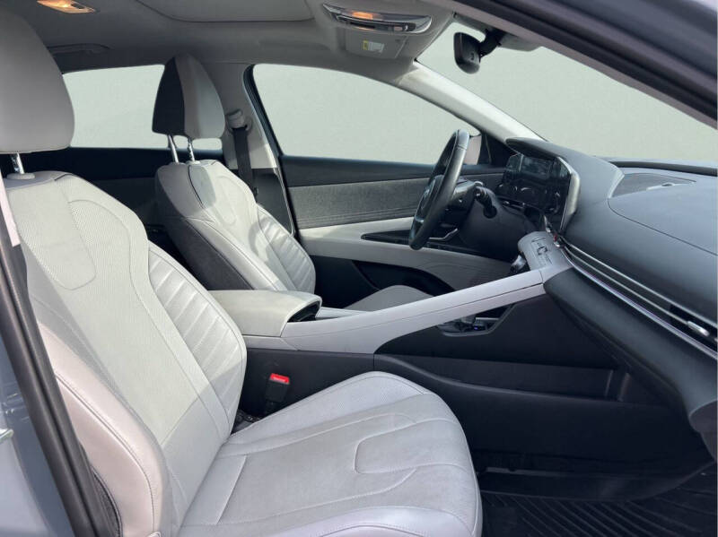 2023 Hyundai Elantra Hybrid Limited