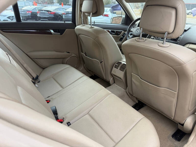 2010 Mercedes-Benz C-Class C 300 Luxury