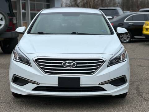 2017 Hyundai Sonata for sale at SUMMIT AUTO SITE LLC in Akron OH